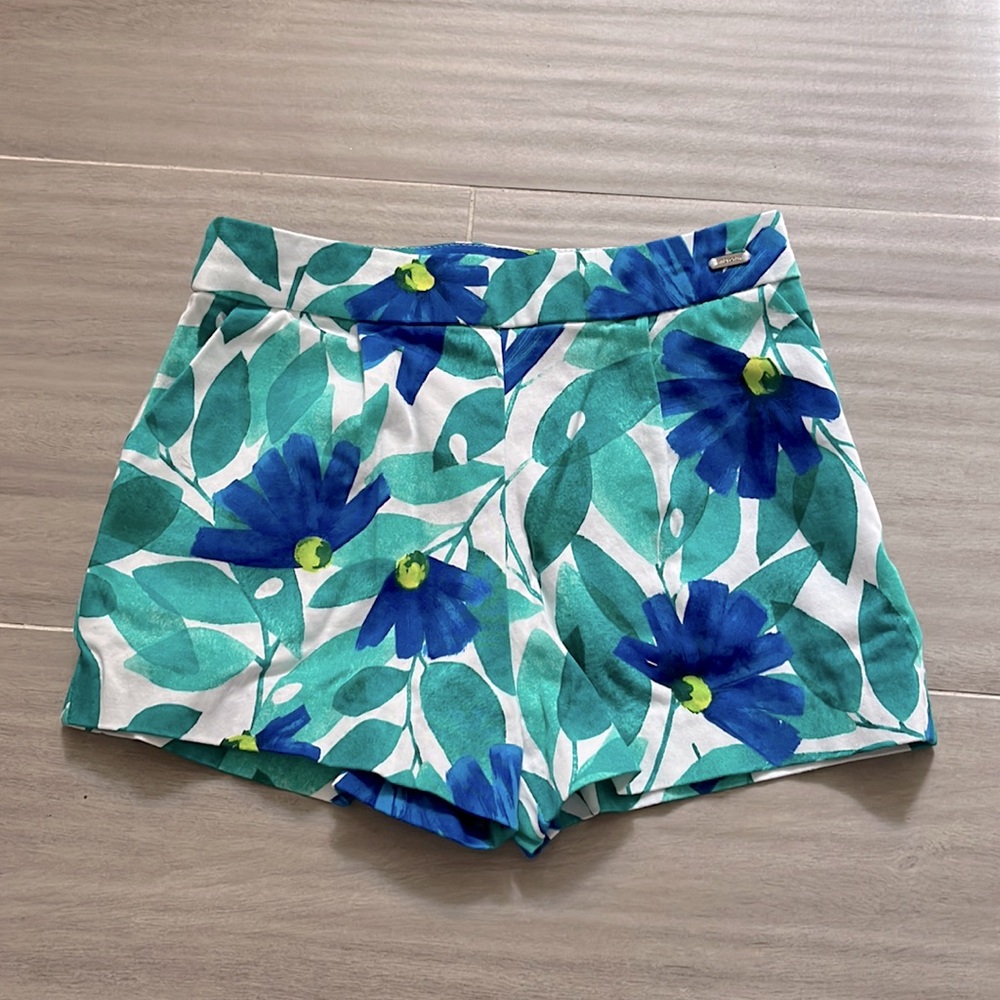 Spring Mayoral 5T shorts! 🌼